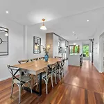 The Family Queenslander ~ Woolloongabba